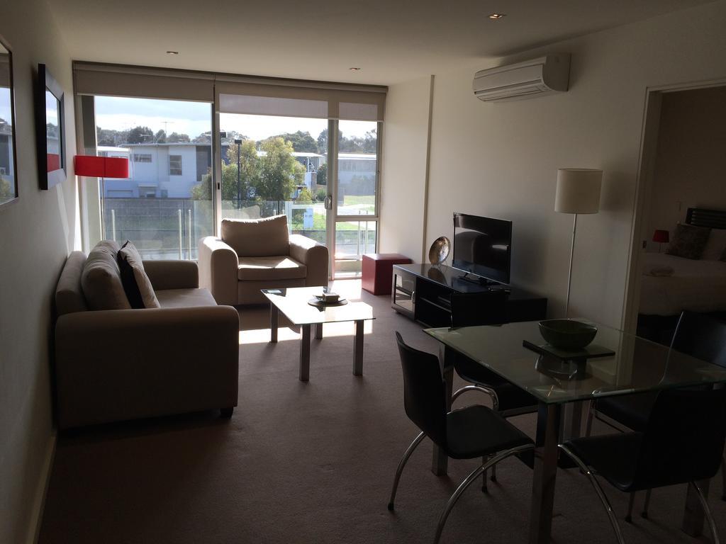 Onshore Torquay Room photo