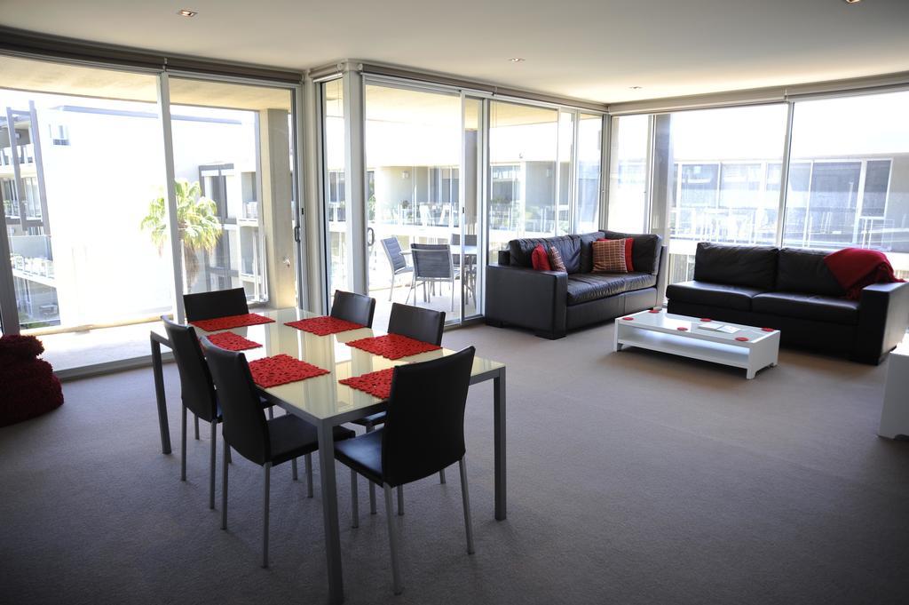 Onshore Torquay Room photo