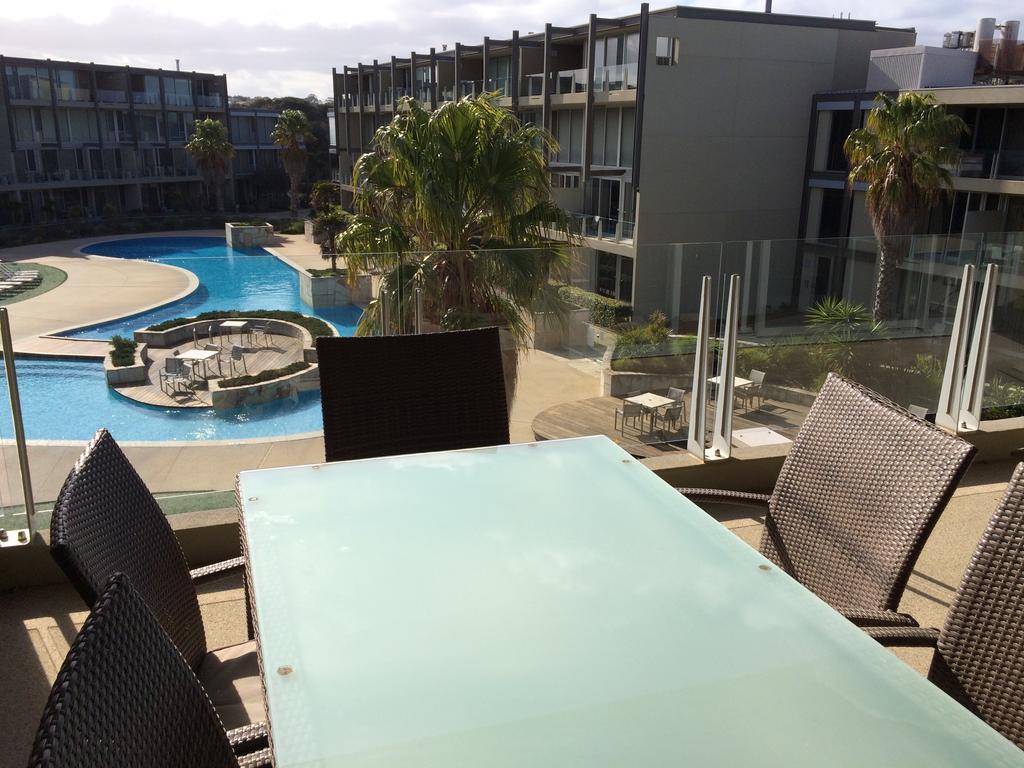 Onshore Torquay Room photo